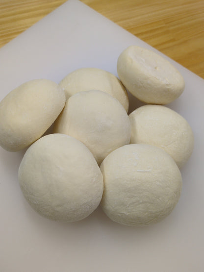 ”米粉ピザ生地100g×10個”　解凍してのばすだけ。 家族で楽しむ“お米のピザ時間”。